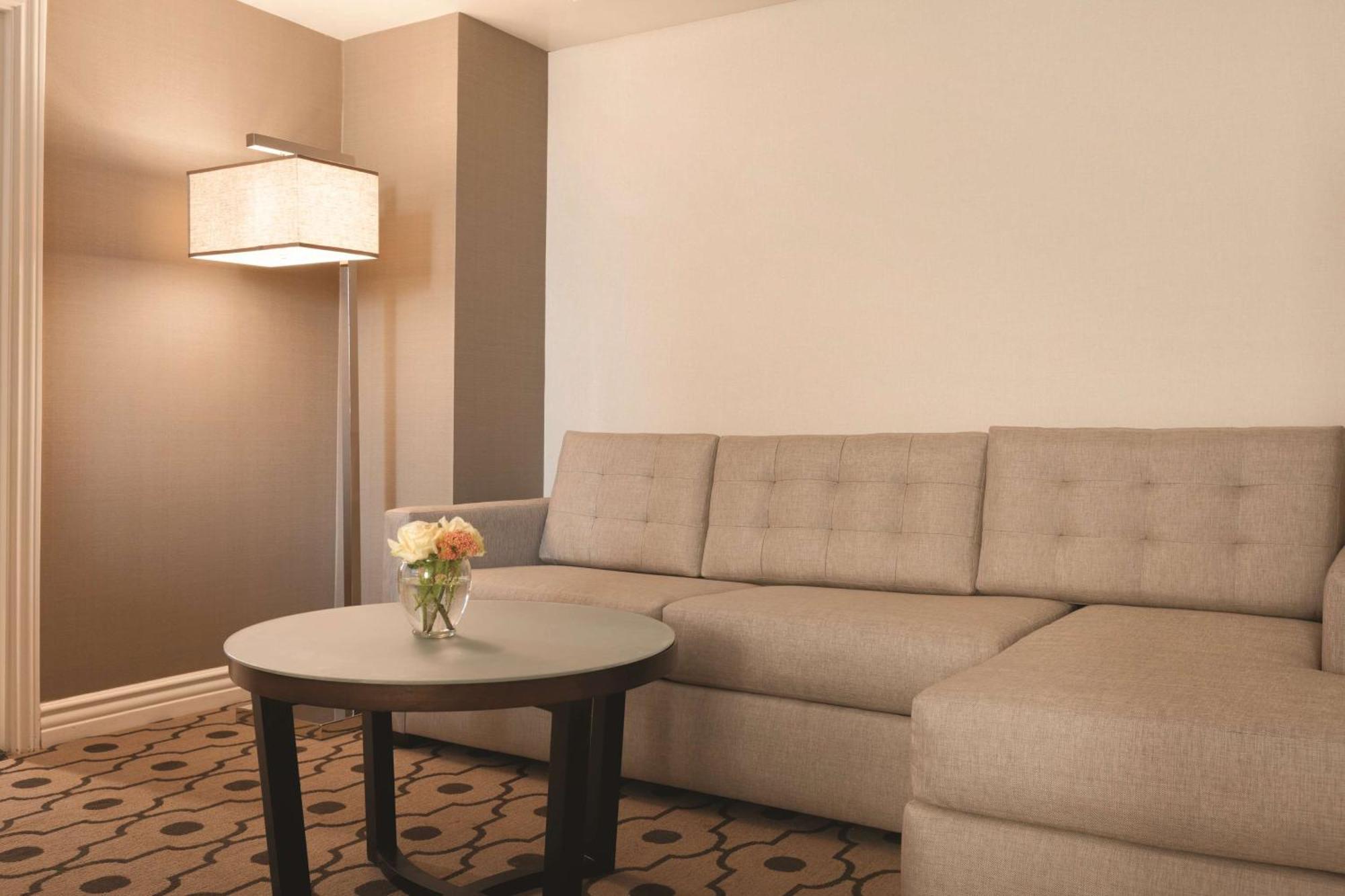 Hilton Los Angeles/San Gabriel Extérieur photo